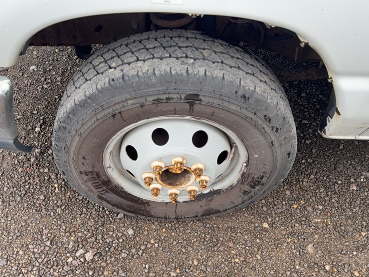 2008-ford-e350-image-12