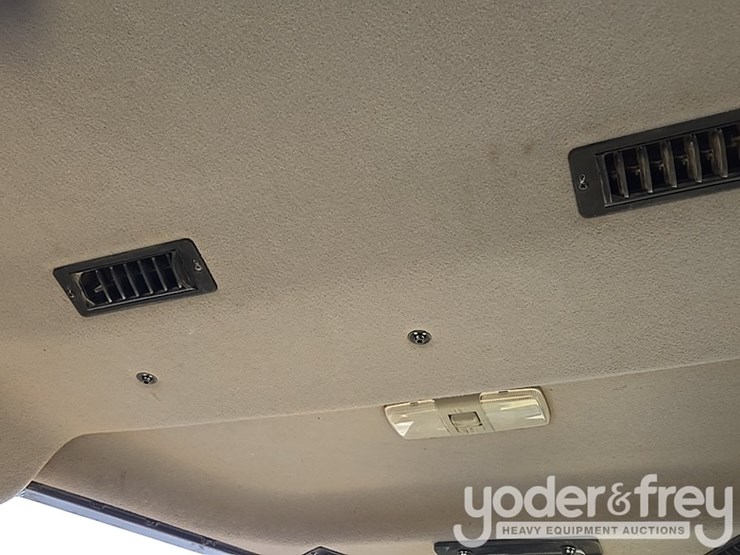 2018-komatsu-d61pxi-24-image-133