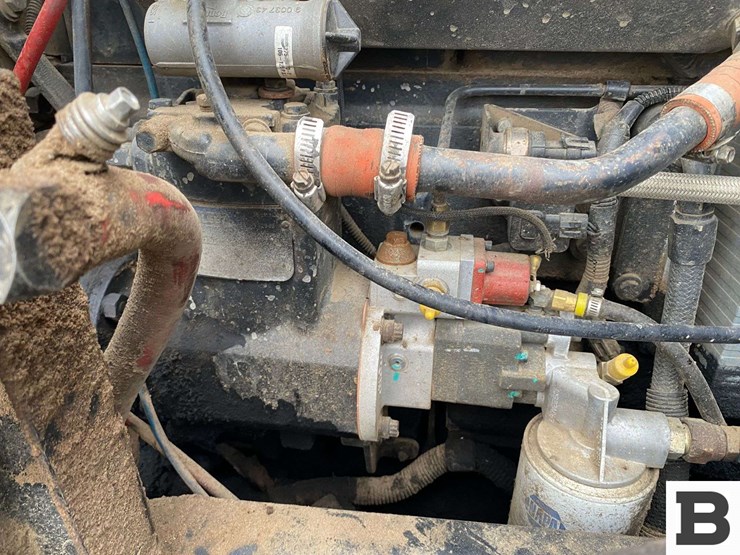 1993-freightliner-fld120-image-47