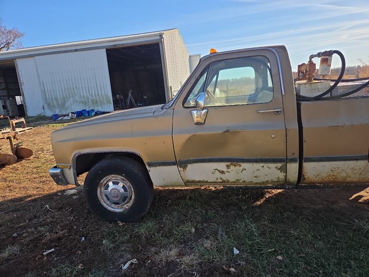 1985-gmc-3500-image-17