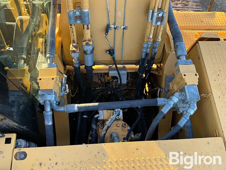 caterpillar-329dl-image-17