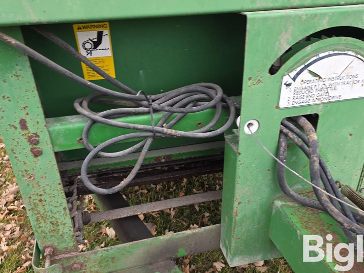 john-deere-350-image-16