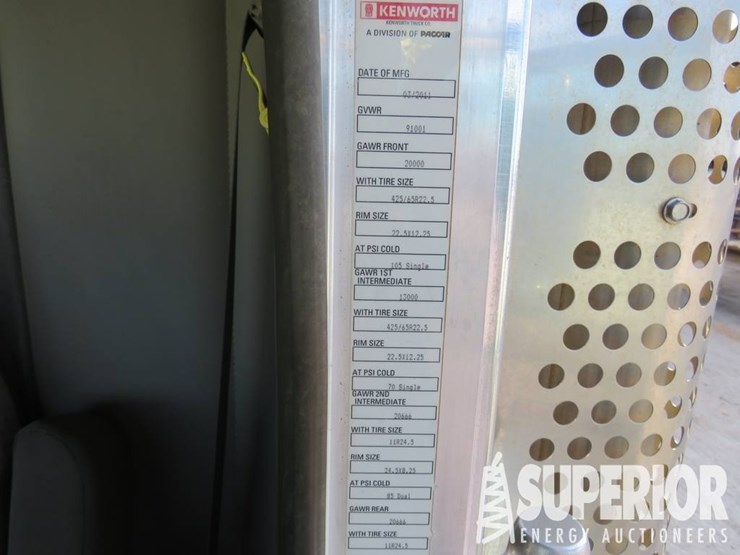 2012-kenworth-t800-image-19