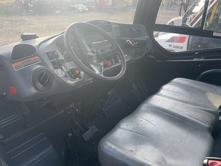 kubota-rtv1100-image-5