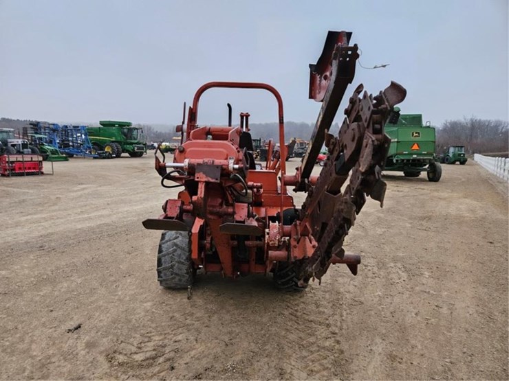 ditch-witch-5110-image-4