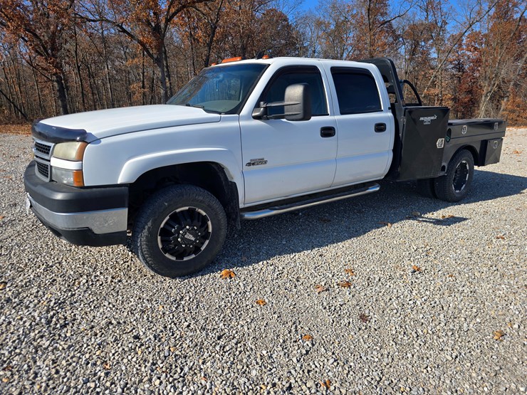 chevrolet-silverado-3500-image-5