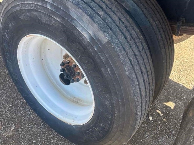 ford-f650-xl-sd-image-13