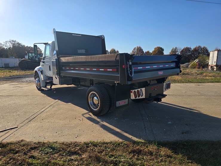 international-durastar-4300-image-9