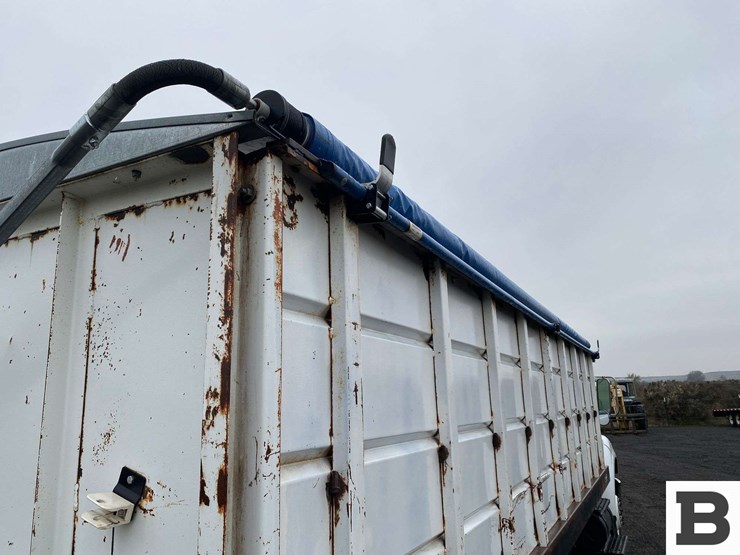 2006-ford-f750-image-33