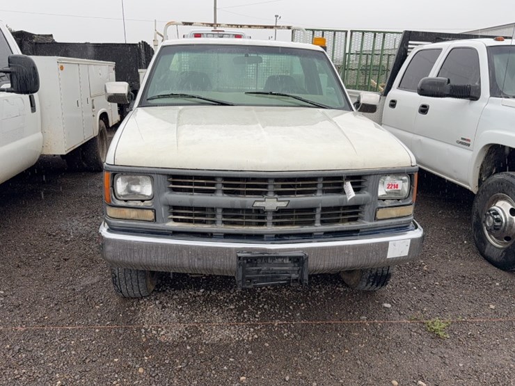 chevrolet-3500-image-2