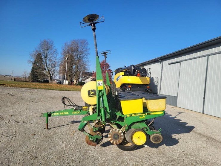 john-deere-7200-image-2