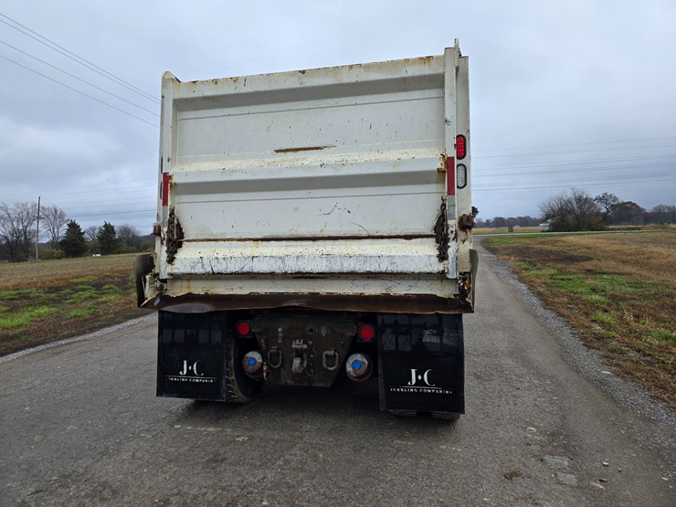 peterbilt-367-image-23