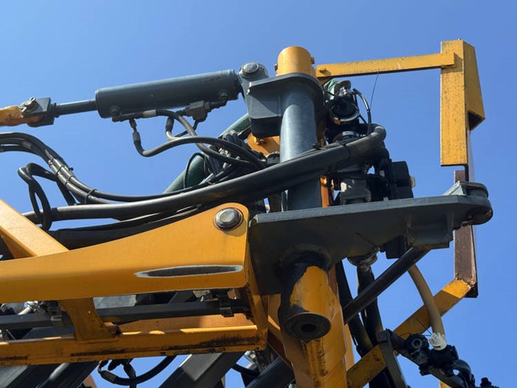 hagie-sts10-image-26