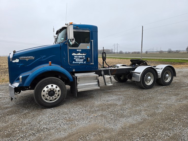 kenworth-t800-image-3