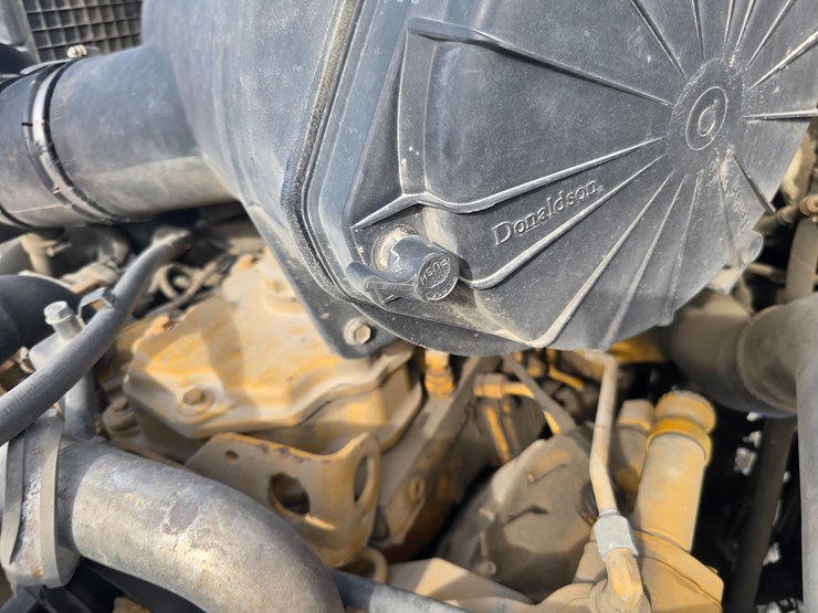 2004-ford-f650-image-48