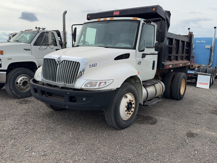 international-durastar-4300-image-1