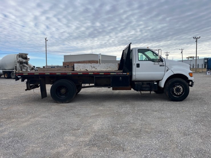 2001-ford-f750-image-4