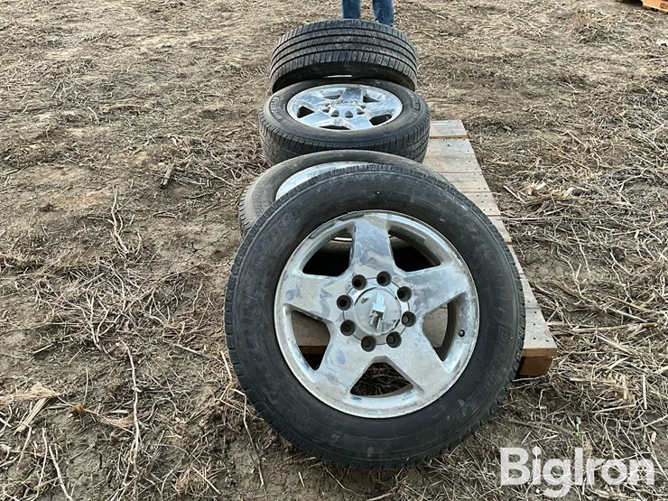 chevrolet-2500hd-image-6