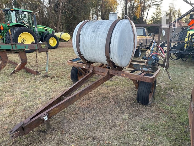 john-deere-300-image-4