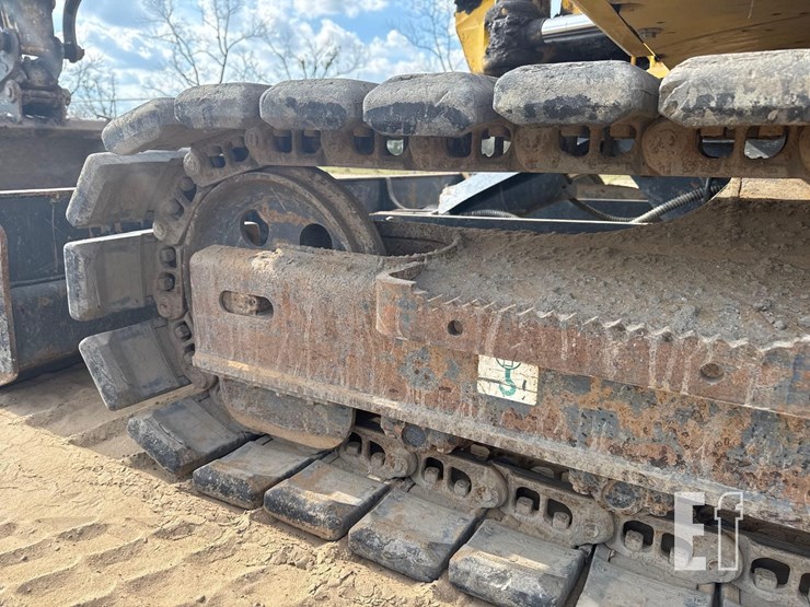 komatsu-pc88mr-10-image-10