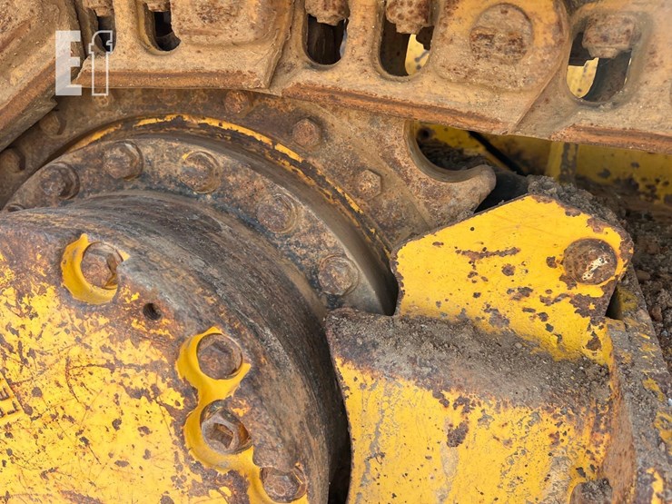 2005-komatsu-d39px-21-image-20