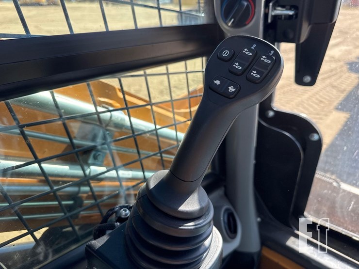 2024-case-tv620b-image-26