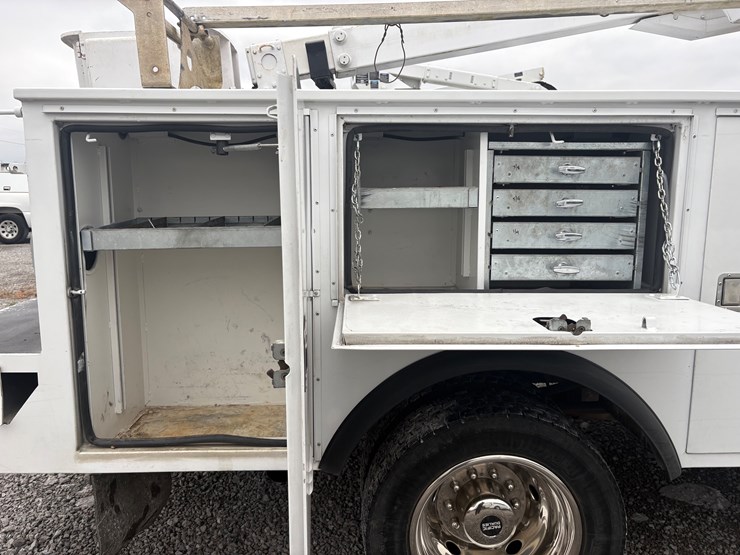 ford-f450-xl-image-9