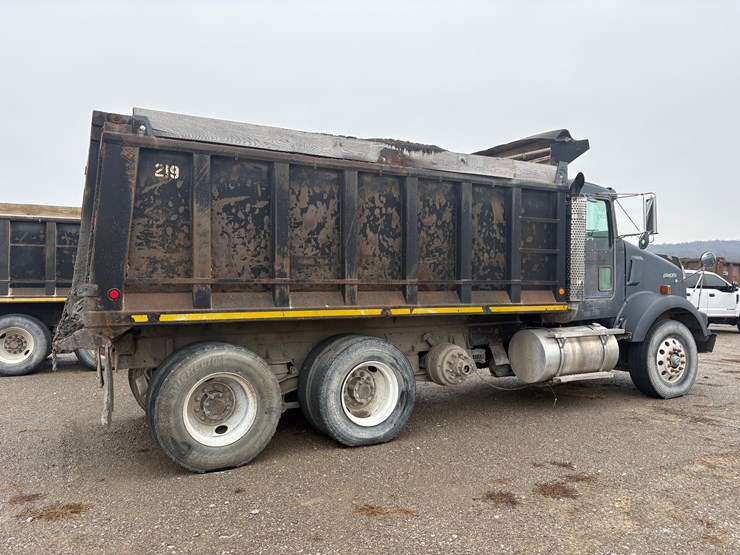 kenworth-t800-image-4