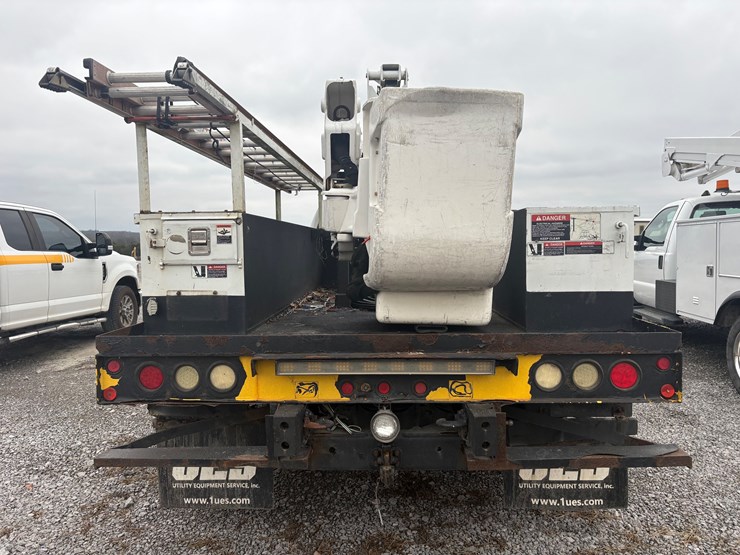 ford-f550-xl-image-5