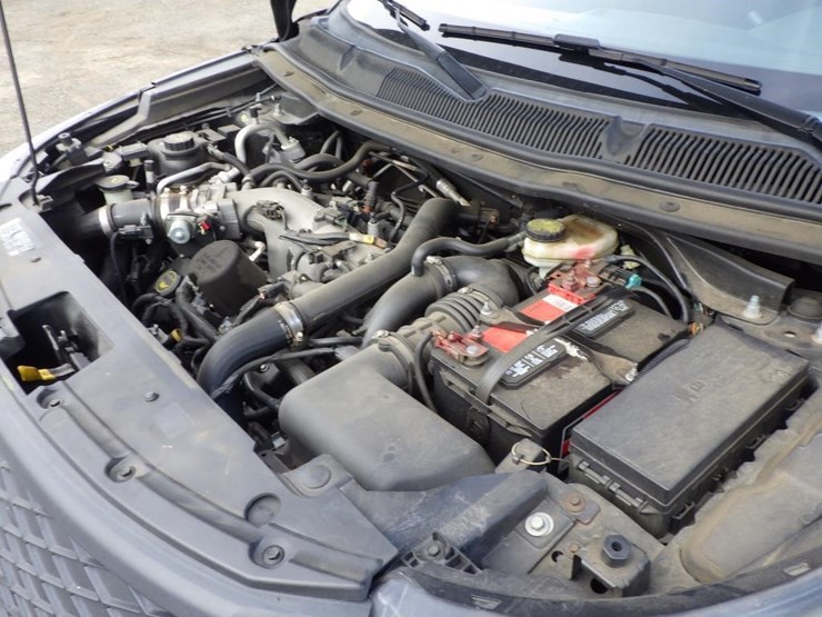 2015-ford-explorer-image-10