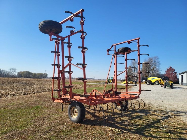 allis-chalmers-1300-field-cultivator-image-3