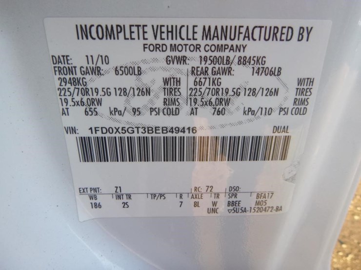 2011-ford-f550-image-22