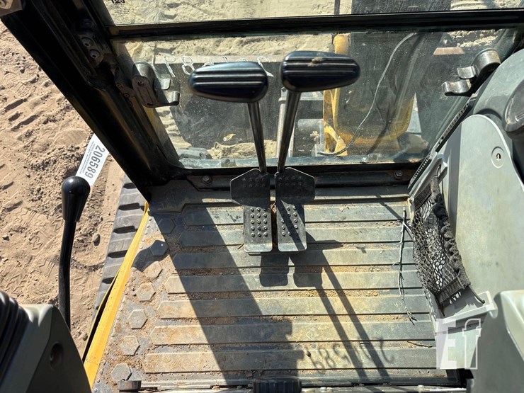 2017-caterpillar-304e2-cr-image-34