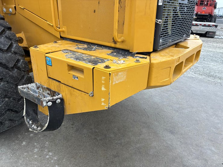 john-deere-624-image-40