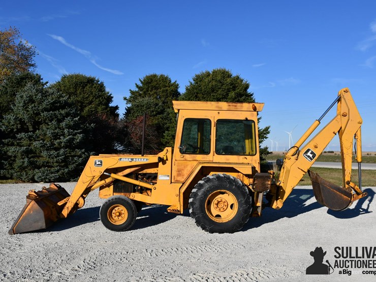 john-deere-310-image-8