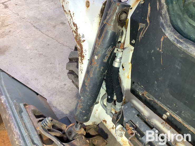 bobcat-t66-image-13