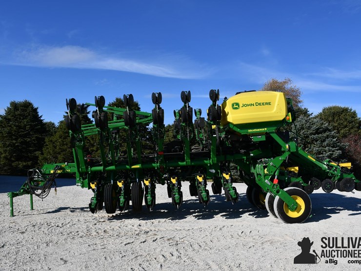 2023-john-deere-1795-image-8