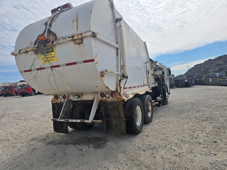 2003-peterbilt-320-image-20