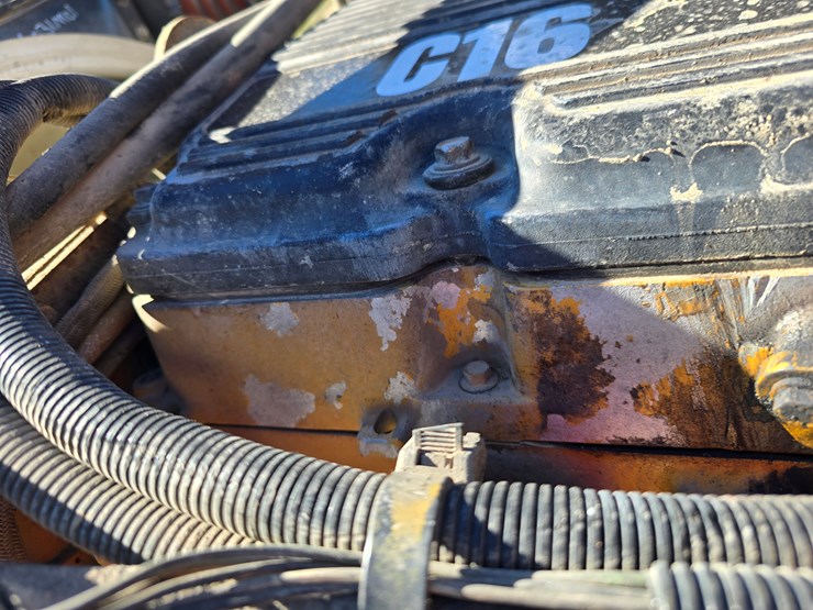 2005-peterbilt-379-image-63