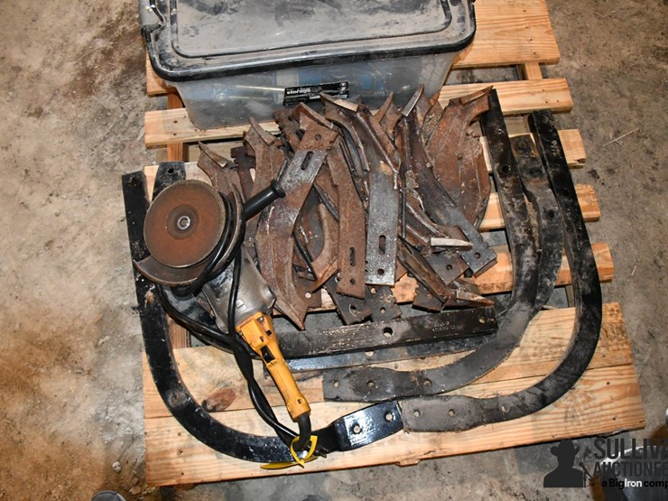 pallet-of-farm-support-image-12