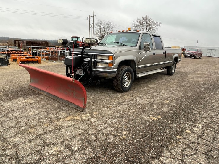 chevrolet-3500-image-1