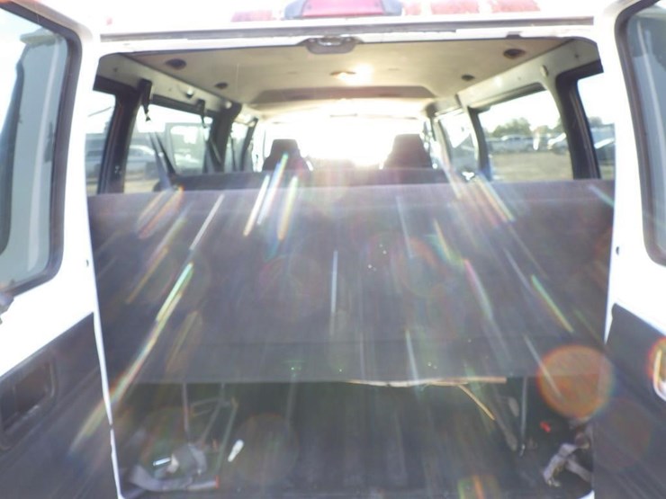 2002-dodge-ram-3500-image-8