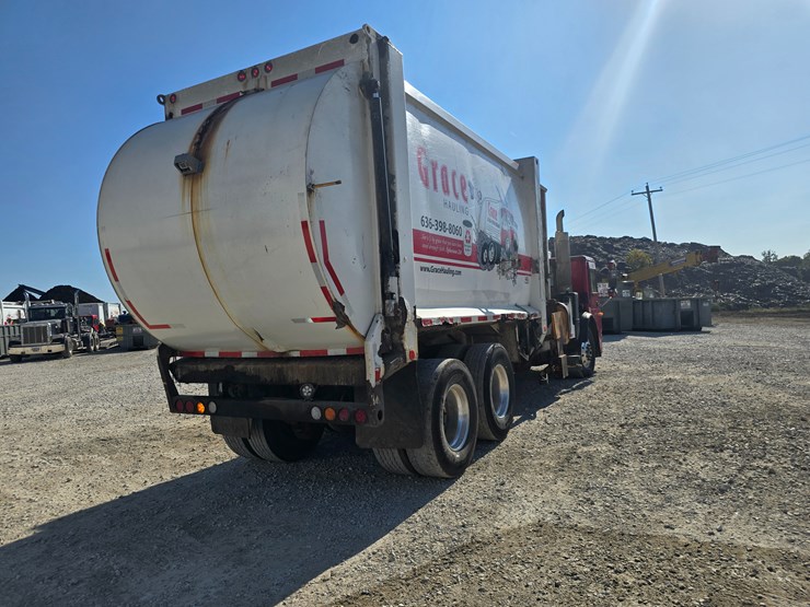 2007-mack-le613-image-24