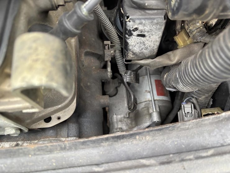 2011-toyota-8fgcu30-image-35