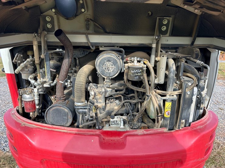 2020-takeuchi-tb235-2-image-17