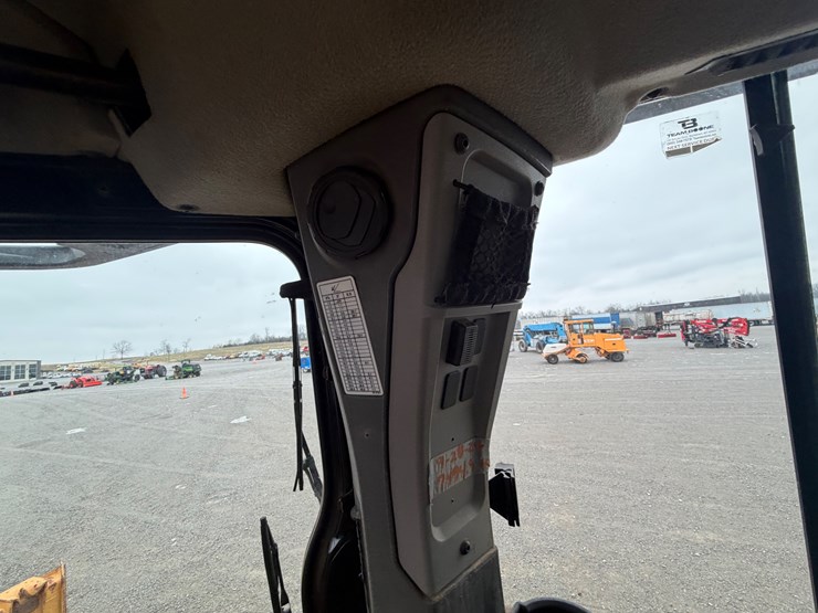 caterpillar-d5-lgp-image-24