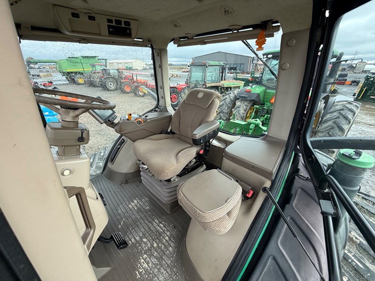 john-deere-8320rt-image-81