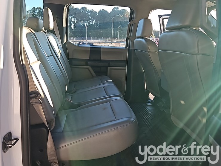 ford-f350-xl-image-56