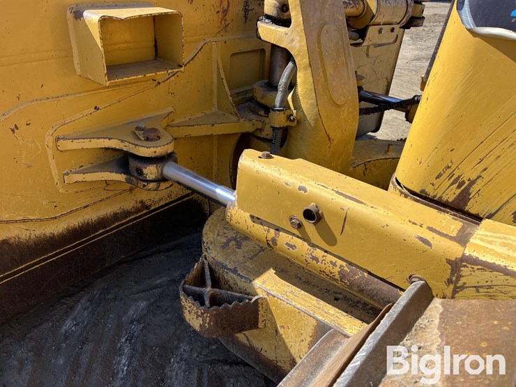 2012-caterpillar-d6n-xl-image-13