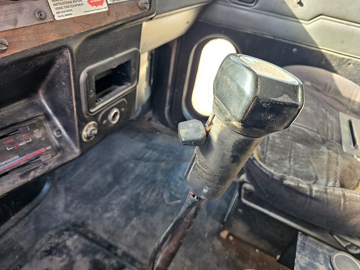 peterbilt-379-image-81